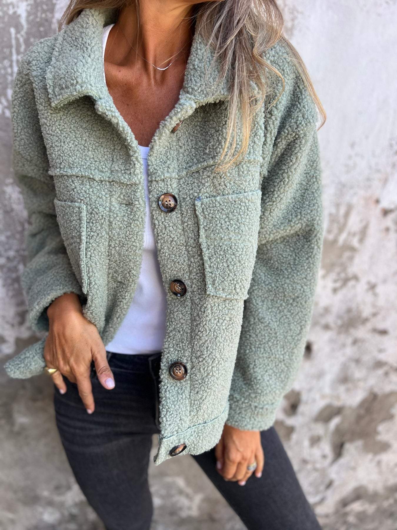 Anna | Mjuk jacka med knappar